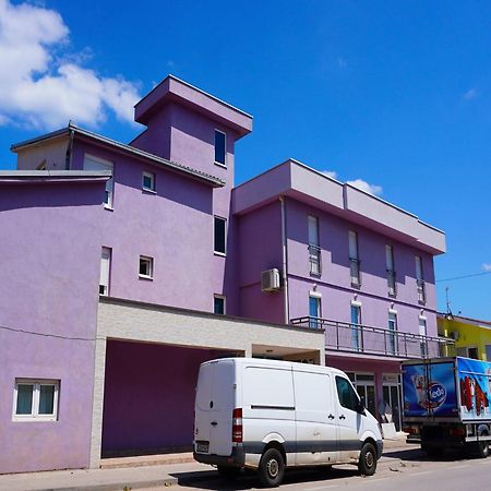 Готель Pansion Viola Меджугор'є Екстер'єр фото